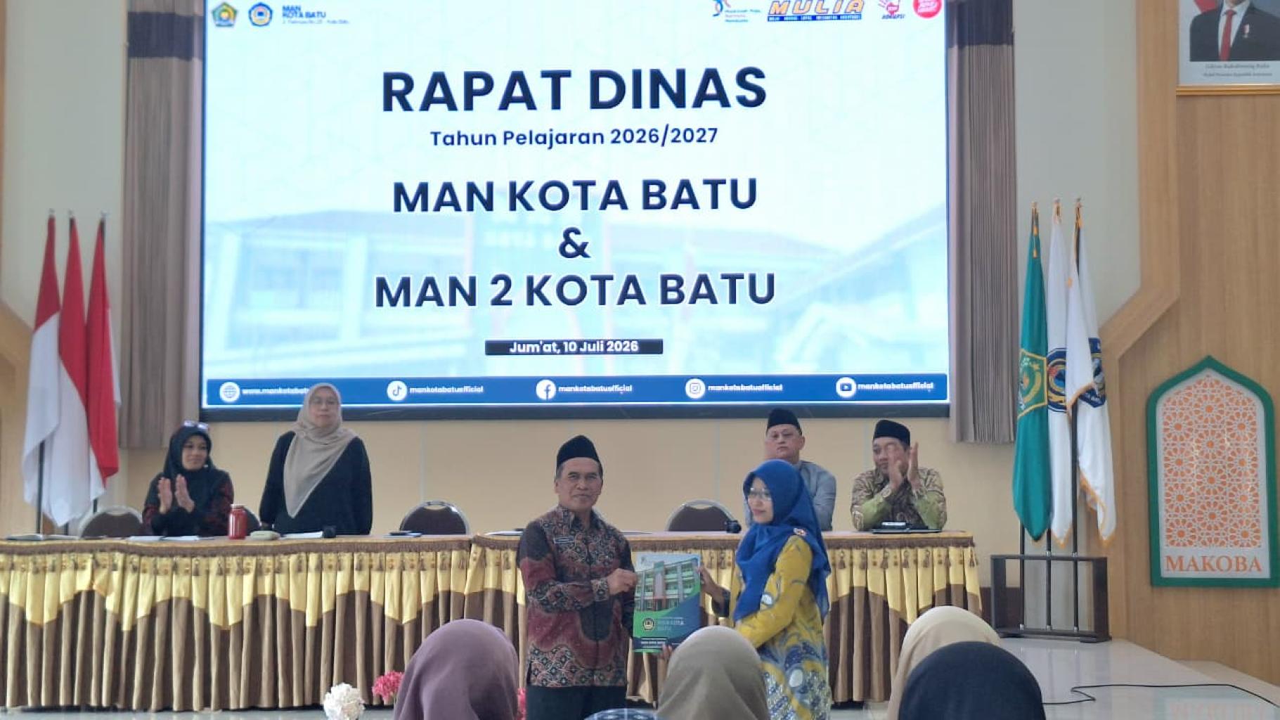 Judul Berita Pertama